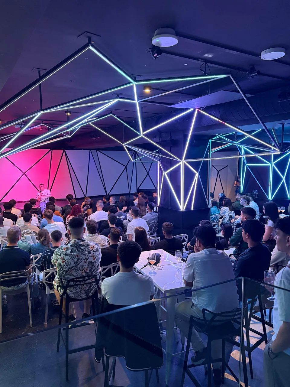 Evento corporativo y cena de empresa en Showroom Fashion Bar